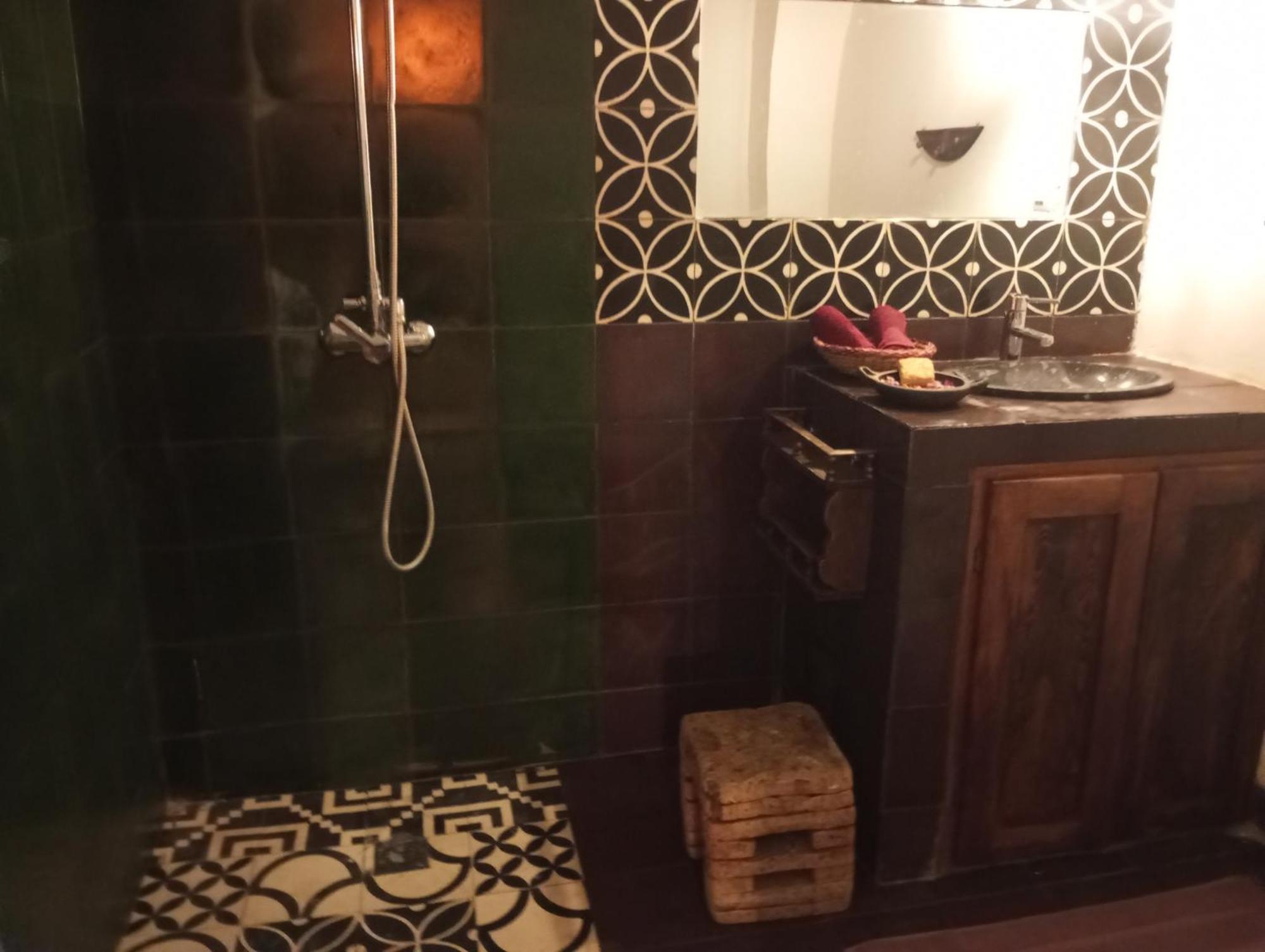 Bed and Breakfast Dar Sbaa Шефшауэн Экстерьер фото